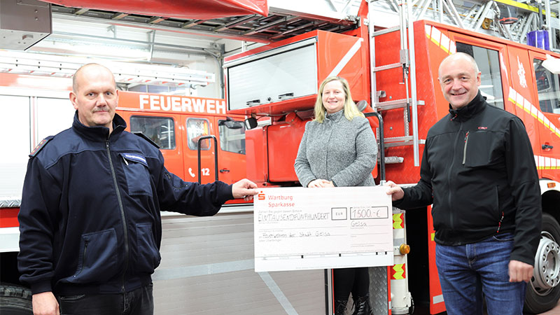 Datafox Spendenaktion 2021 - Übergabe an Feuerwehr Geisa